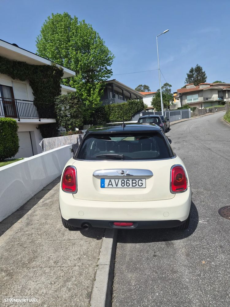 MINI 5 Portas Cooper D - 19