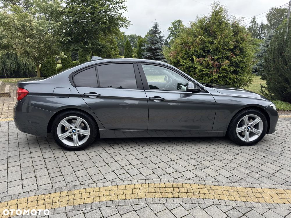 BMW Seria 3 320d - 18