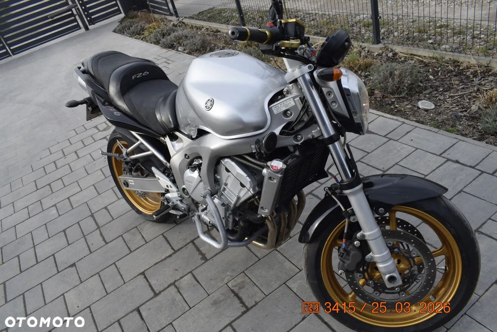 Yamaha FZ6 - 17