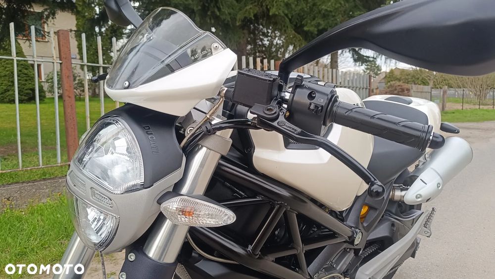 Ducati Monster - 9