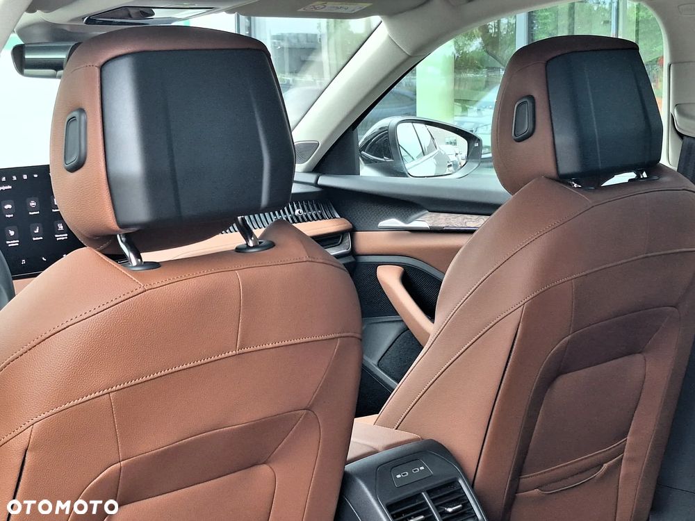 Skoda Superb 2.0 TDI SCR 4x4 L&K DSG - 20