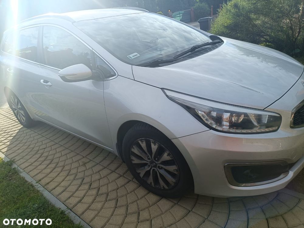 Kia Ceed 1.6 CRDi L DCT - 4