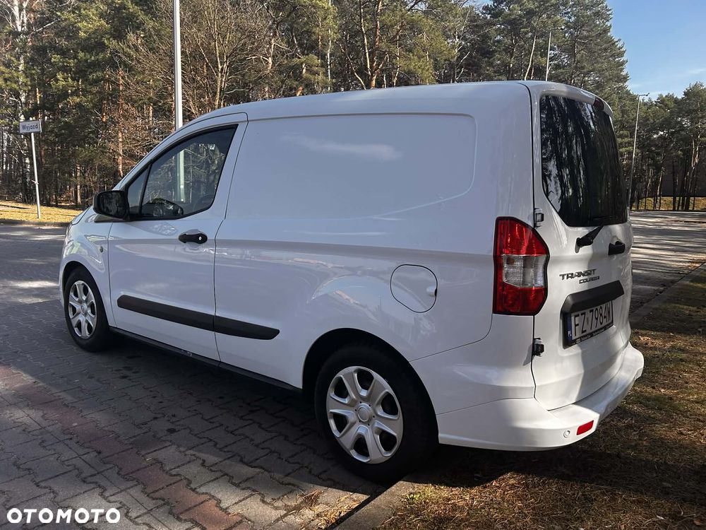 Ford Transit courier - 3