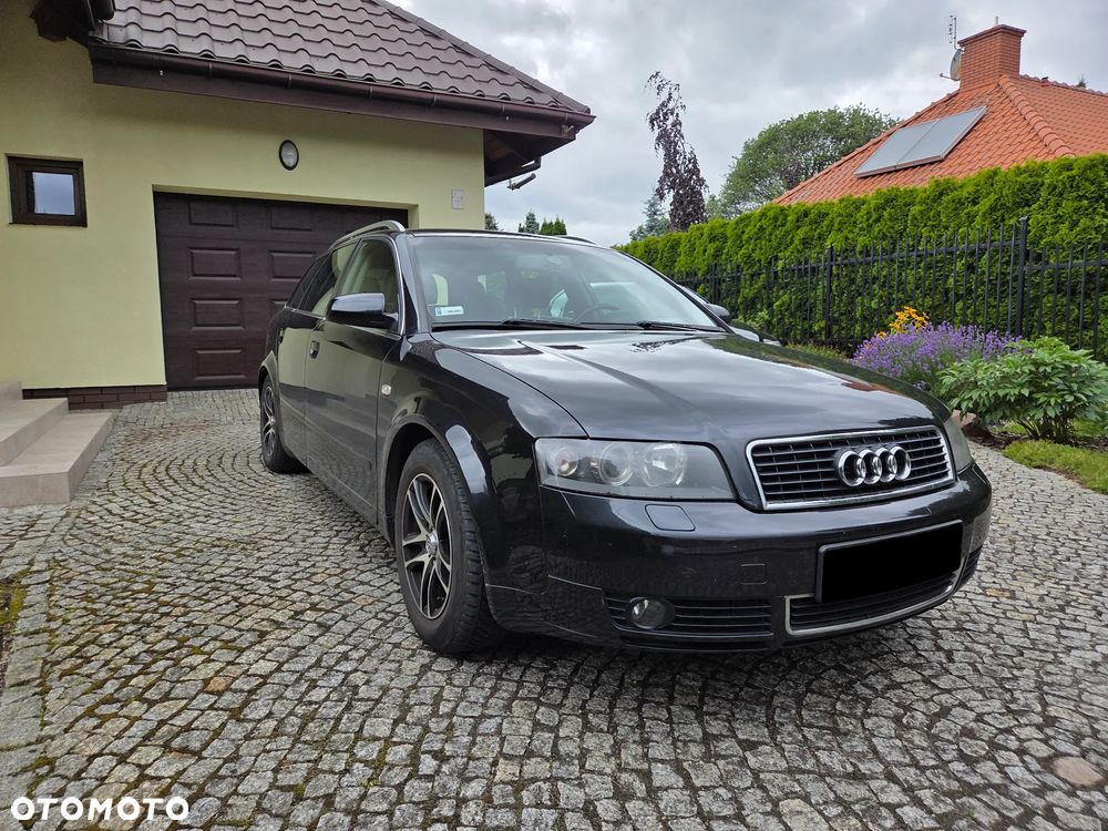 Audi A4 Avant - 4