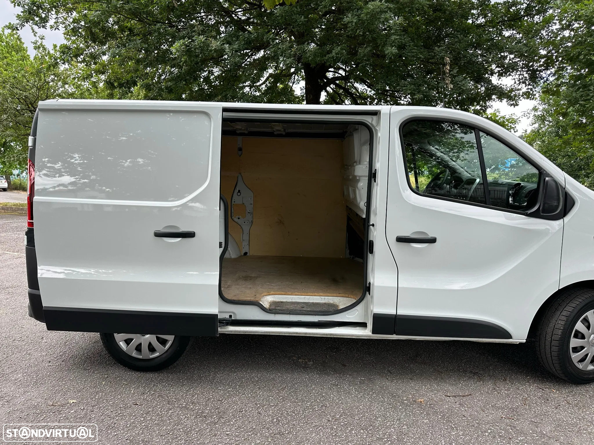 Renault Trafic L1H1 DCi 95 Confort - 21