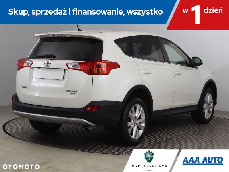Toyota RAV4 - 6