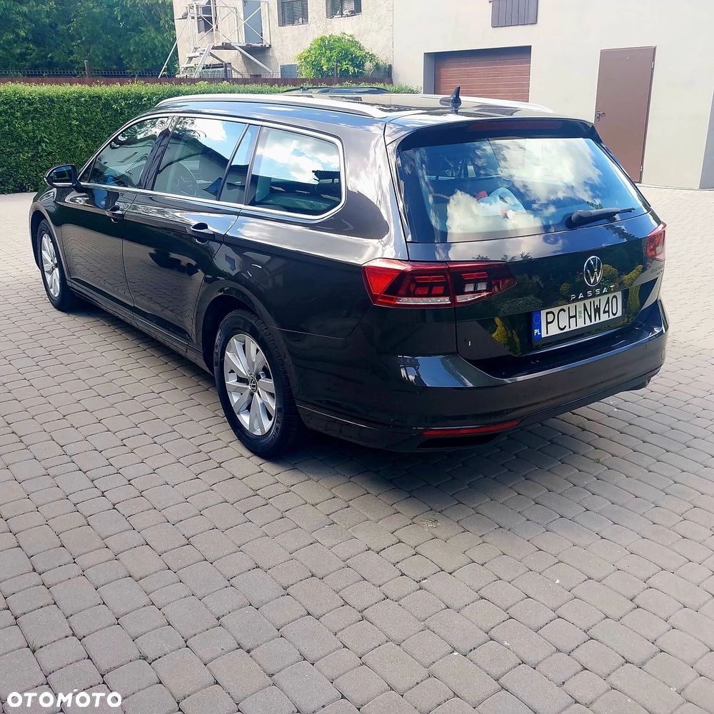 Volkswagen Passat 2.0 TDI SCR Trendline DSG - 4