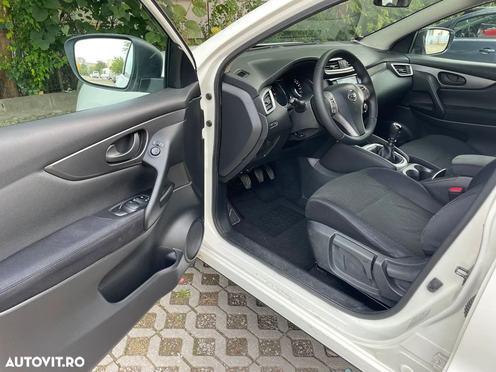 Nissan Qashqai 1.5 DCI Start/Stop N-Connecta - 14