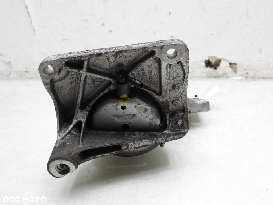 ŁAPA PODUSZKA SILNIKA LEWA BMW E61 2.5i 6776669 - 2