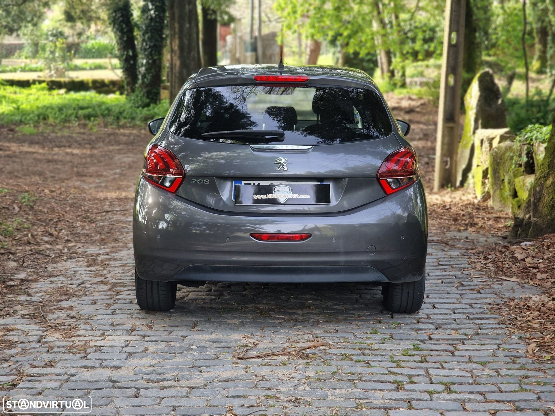 Peugeot 208 PureTech 82 Start & Stop Allure - 16