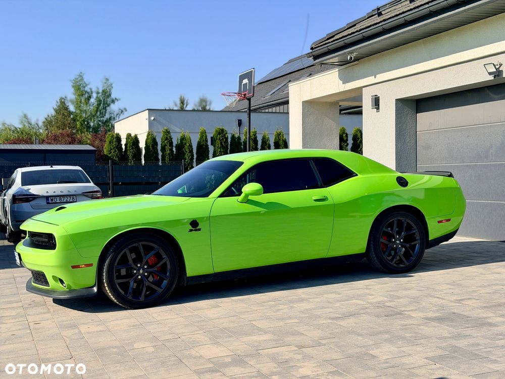 Dodge Challenger 5.7 R/T - 5