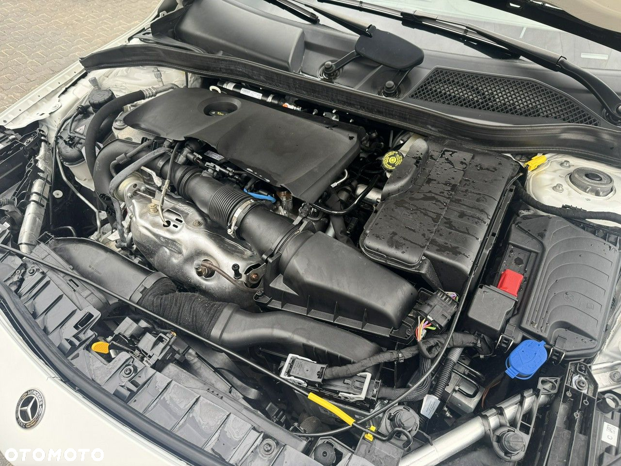Mercedes-Benz GLA 200 7G-DCT - 15
