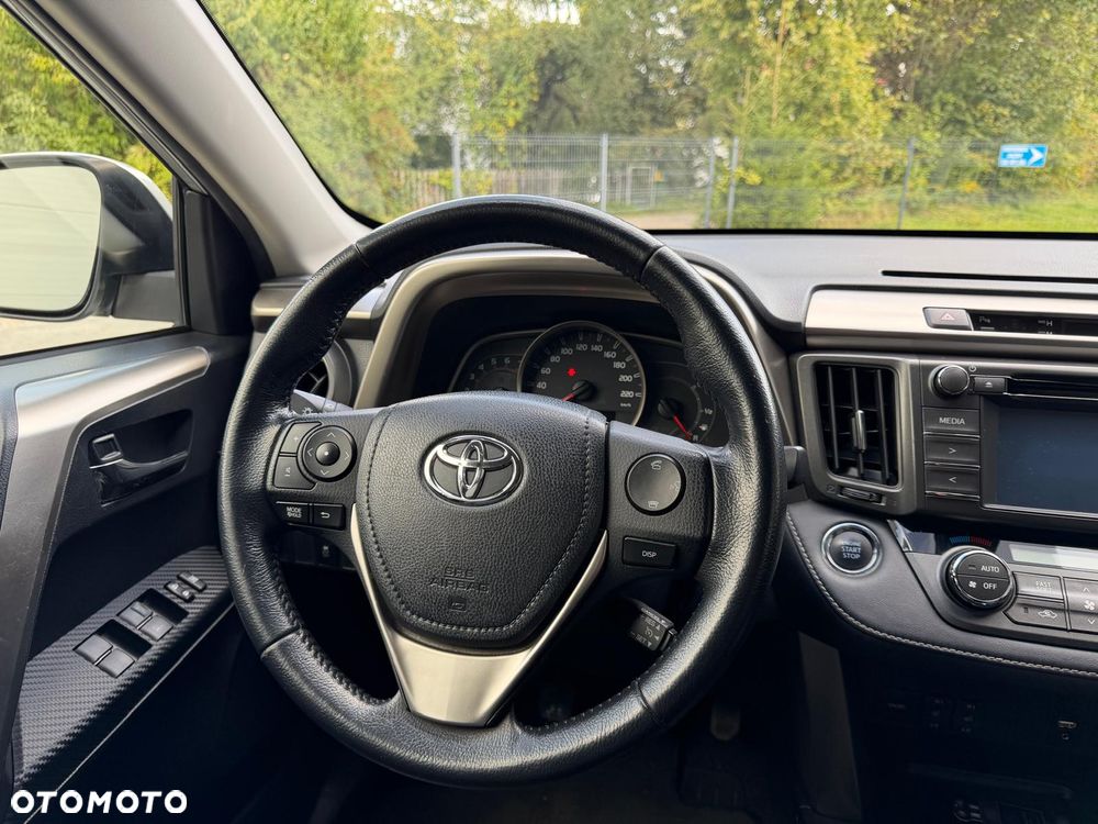 Toyota RAV4 2.2 D-4D 4x4 Executive - 18