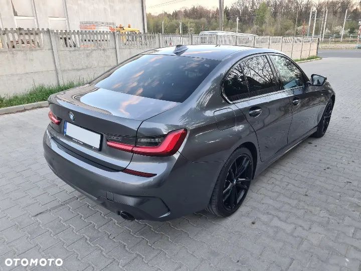 BMW Seria 3 330e M Sport - 6