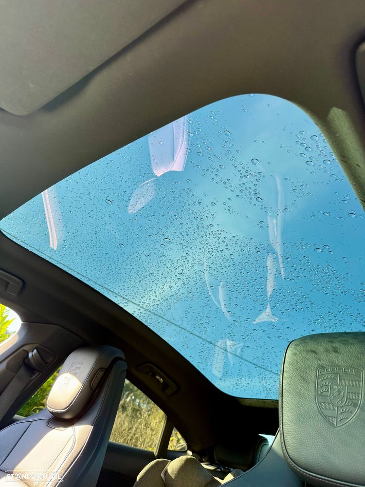 Porsche Taycan Bateria Performance Plus - 14