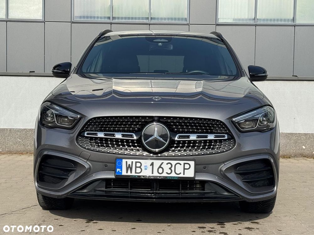 Mercedes-Benz GLA 200 AMG Line - 10