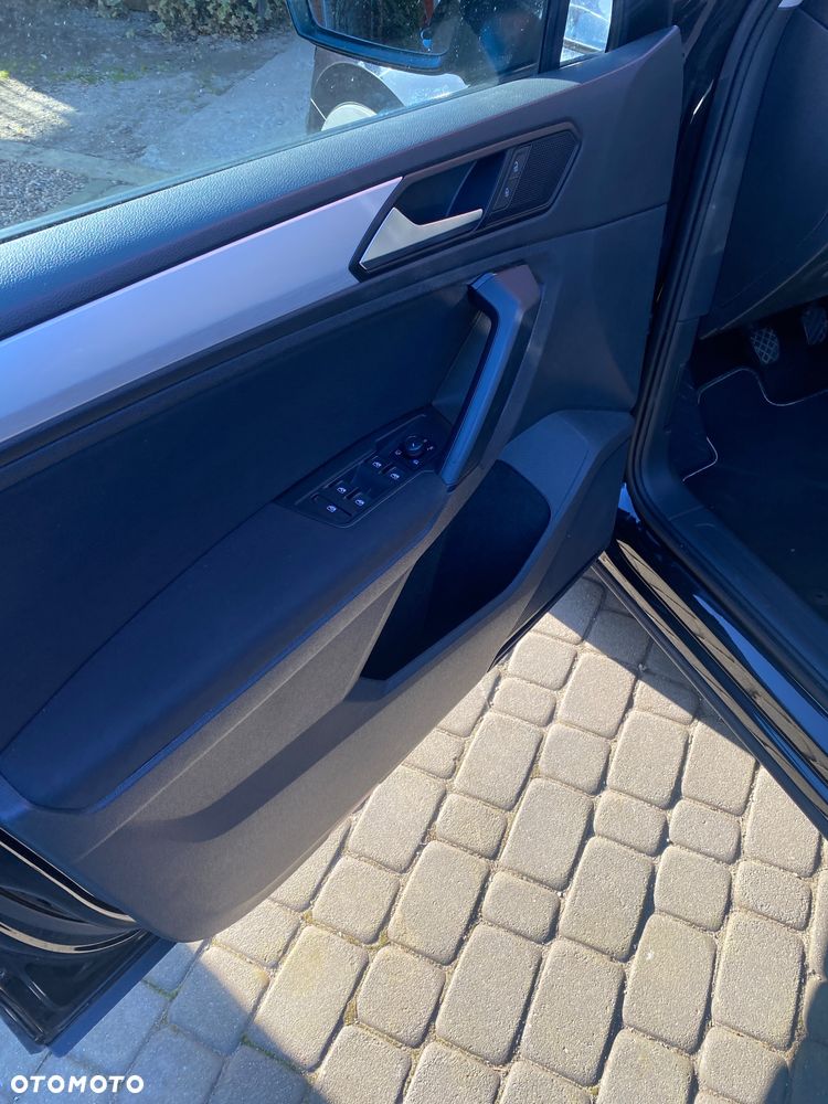 Volkswagen Tiguan 2.0 TDI SCR R-Line - 22