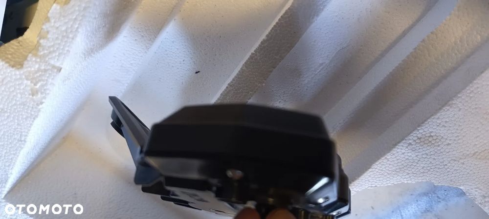 SUZUKI GSX-R 600 750 K8 K9 L0 LICZNIK ZEGARY - 13