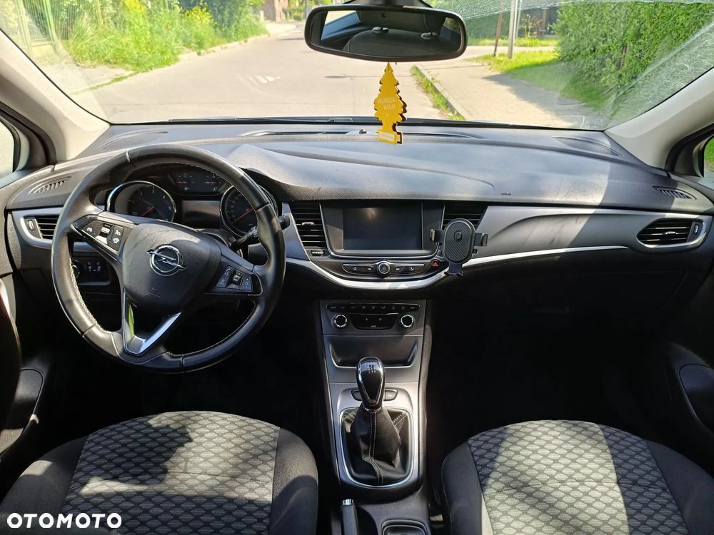 Opel Astra 1.6 CDTI Enjoy S&S - 10