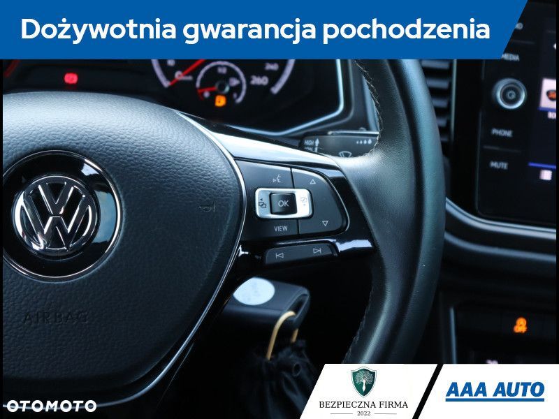 Volkswagen T-Roc - 22