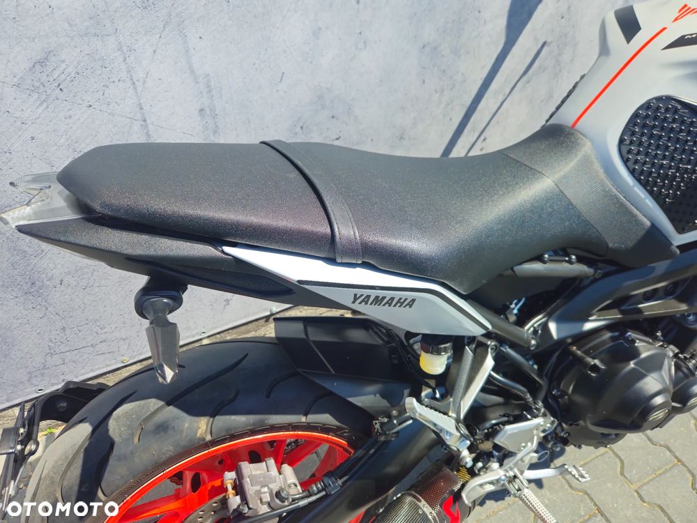 Yamaha MT - 18