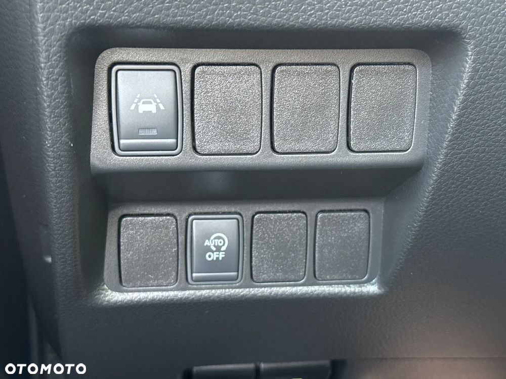Nissan Qashqai 1.6 DIG-T N-Connecta - 40