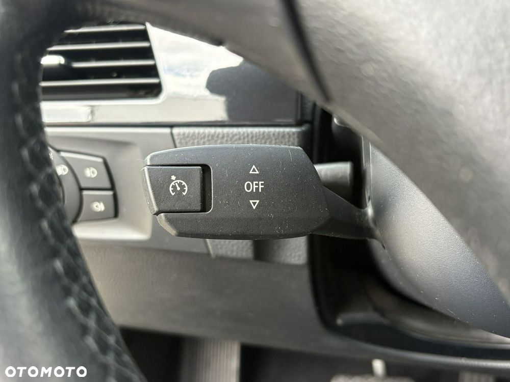 BMW Seria 3 320d - 24