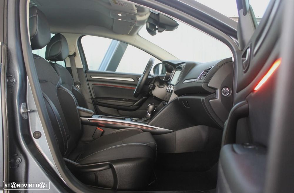 Renault Mégane Sport Tourer 1.5 Blue dCi Intens EDC - 10