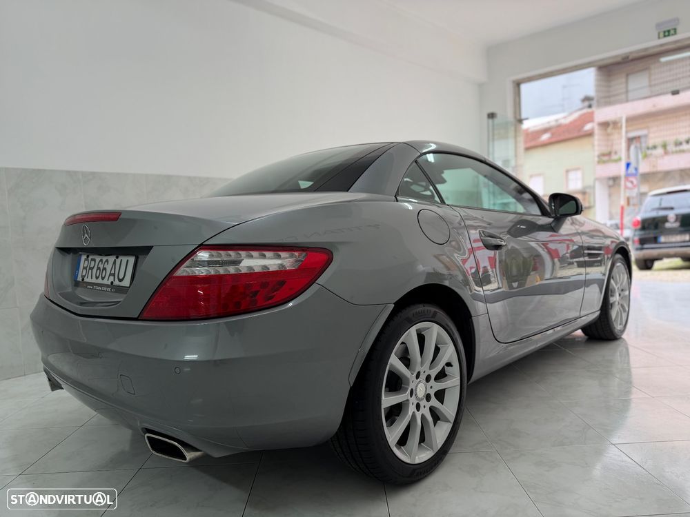 Mercedes-Benz SLK 200 (BlueEFFICIENCY) - 6