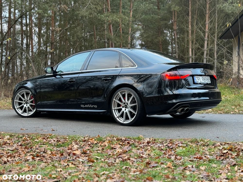 Audi A4 Limousine - 19