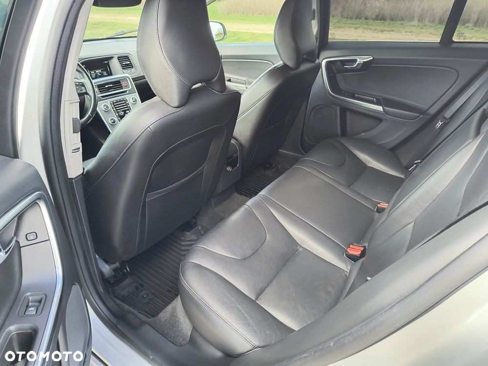Volvo V60 D2 - 13
