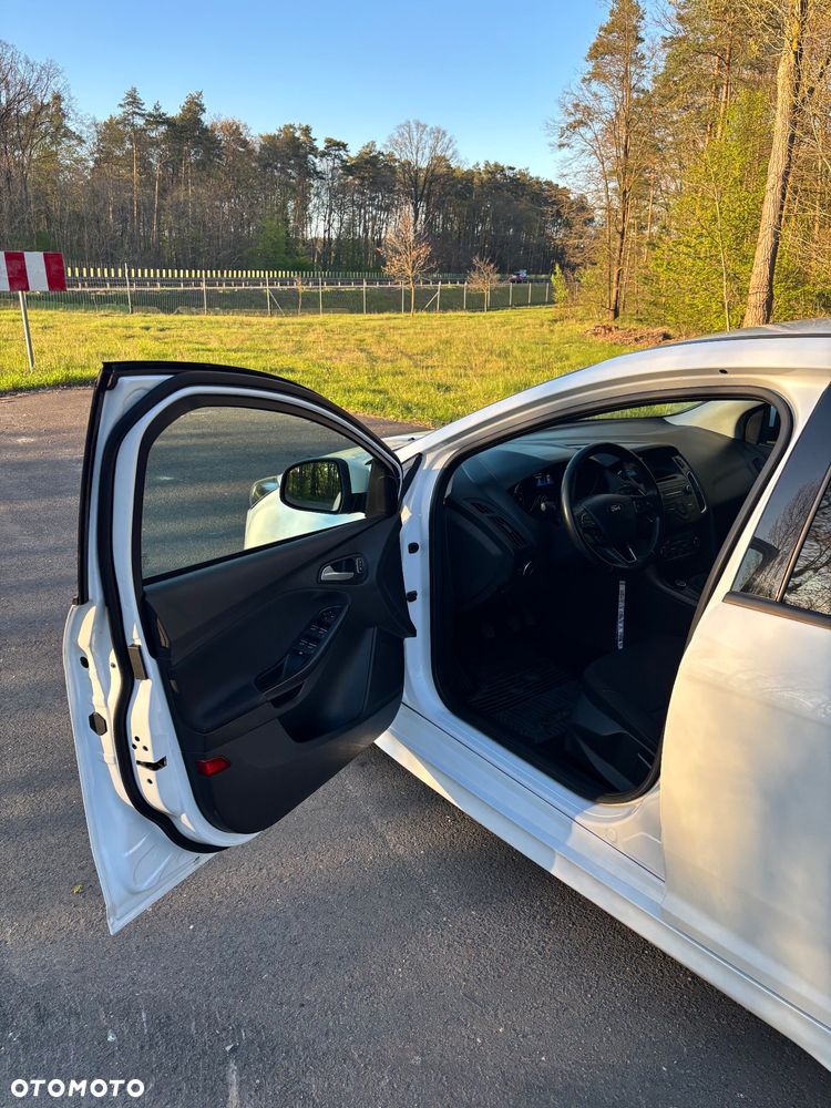 Ford Focus - 13