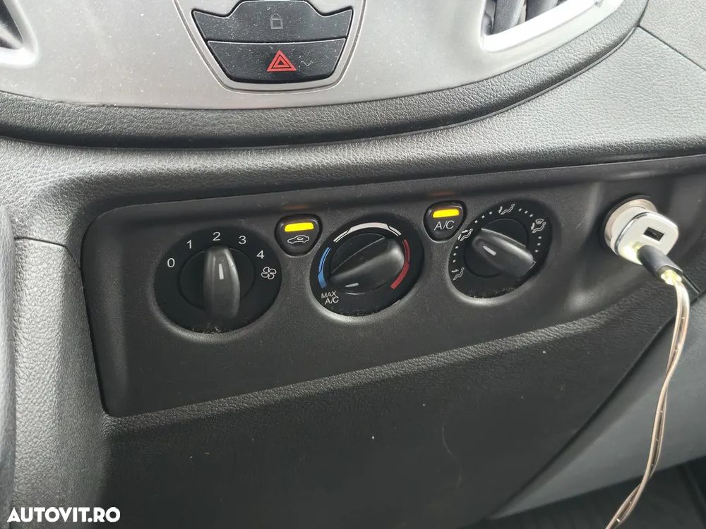 Ford Transit - 18
