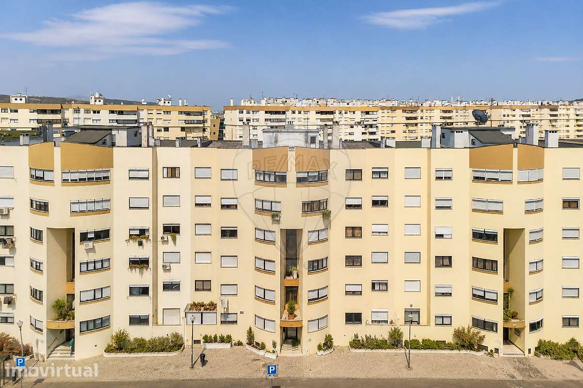 Apartamento T3 em Lagariça, Loures