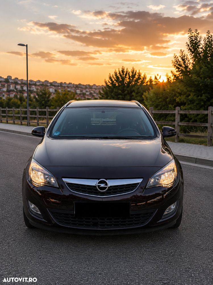 Opel Astra 1.4 ECOTEC Sport - 2