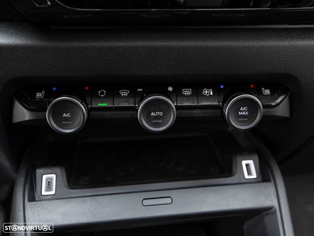 Citroën e-C4 X Shine - 20