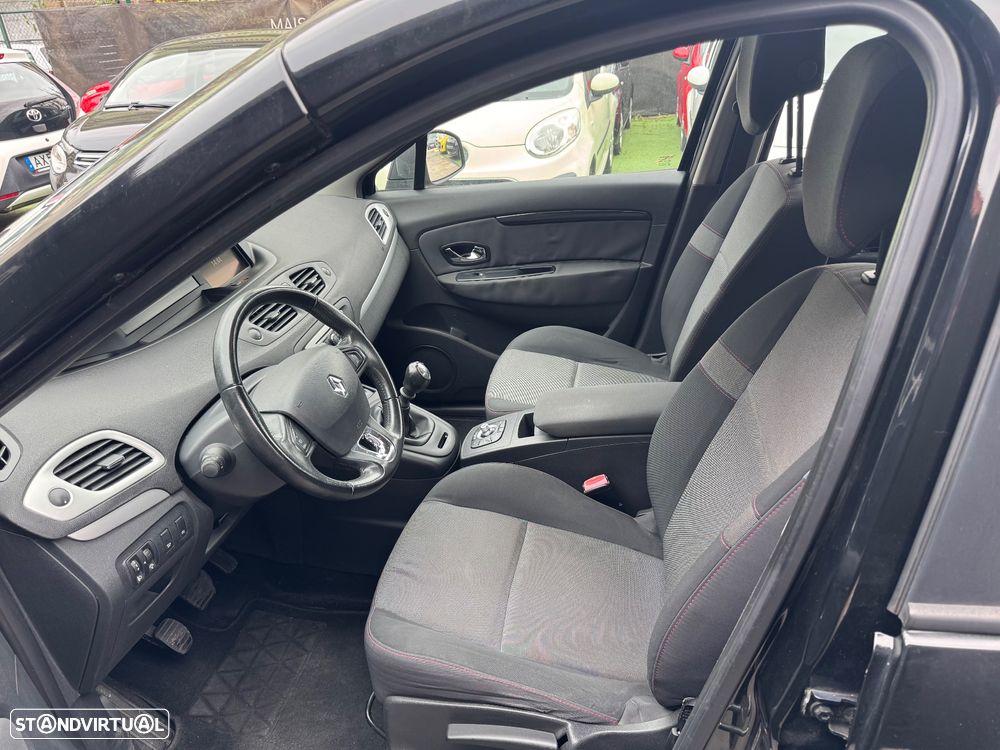 Renault Grand Scénic - 10