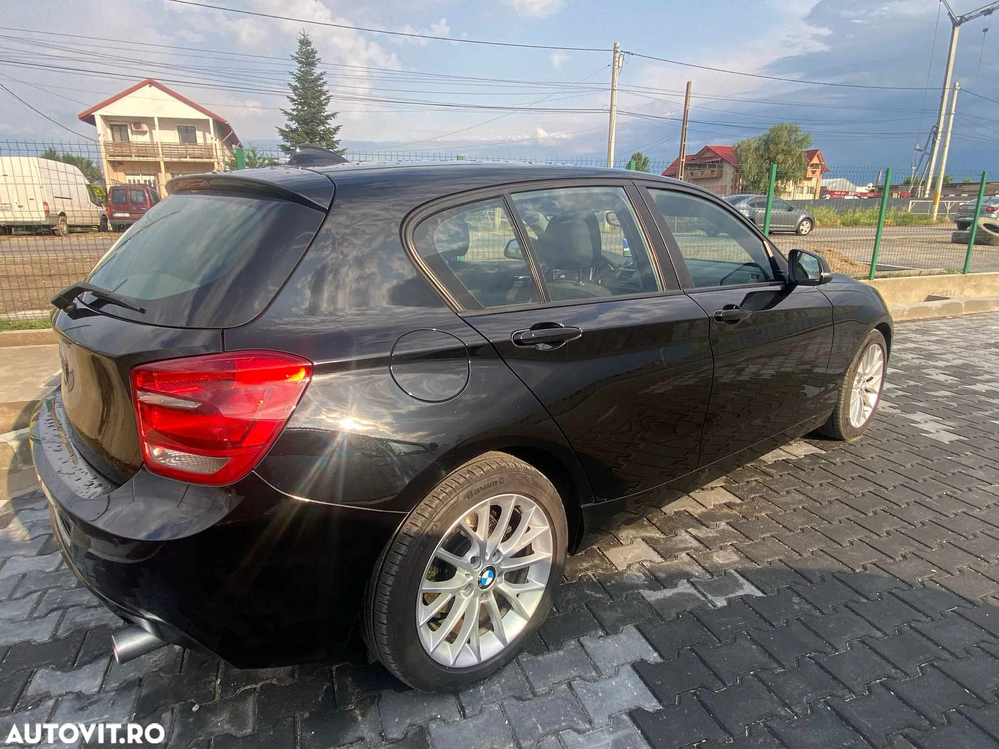BMW Seria 1 116i - 4
