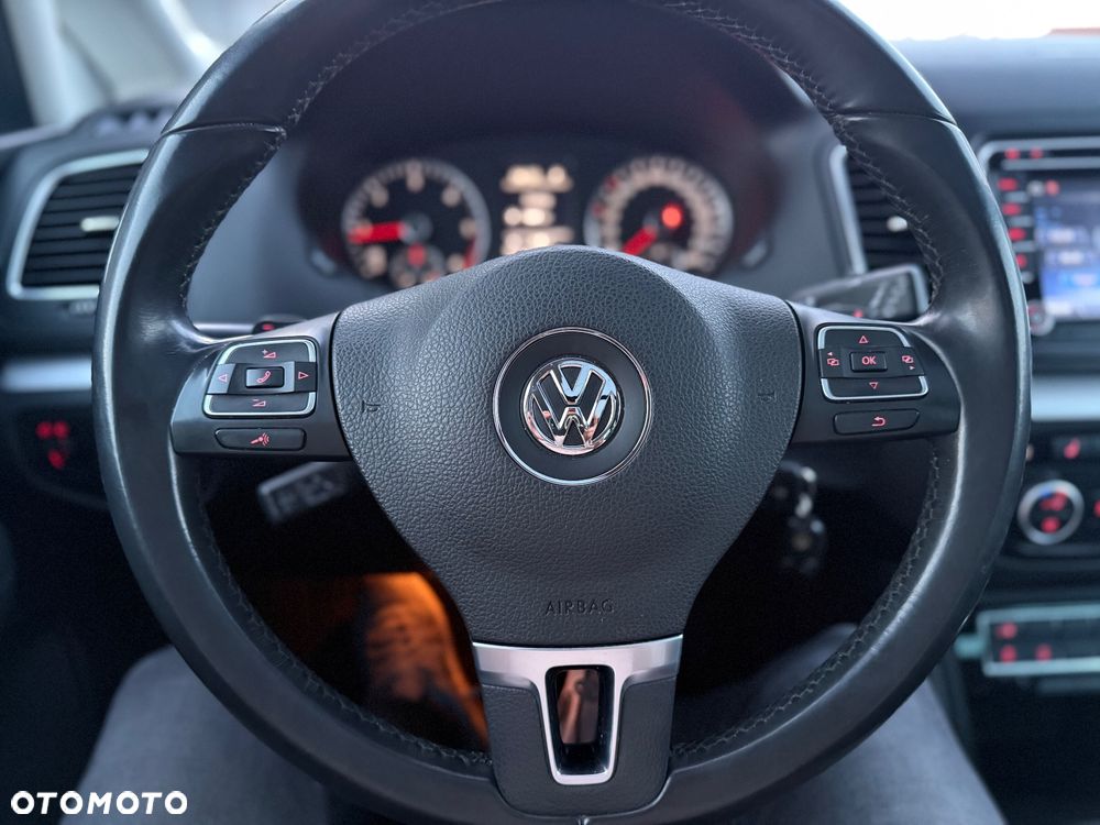 Volkswagen Sharan 2.0 TDI Highline DSG - 21