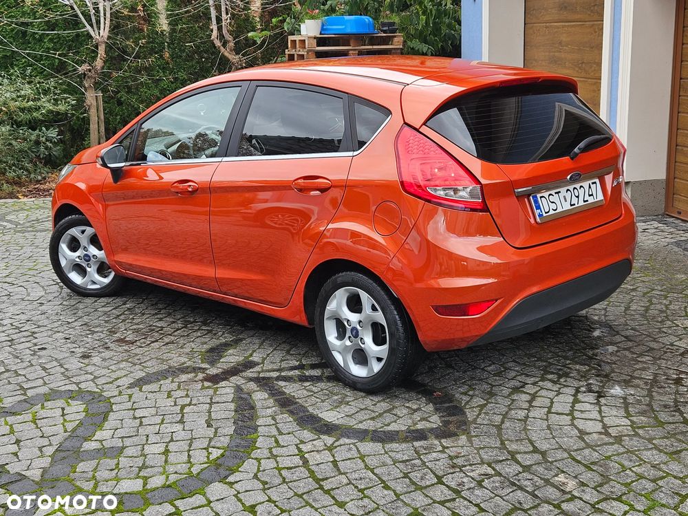 Ford Fiesta 1.25 Titanium EU5 - 6