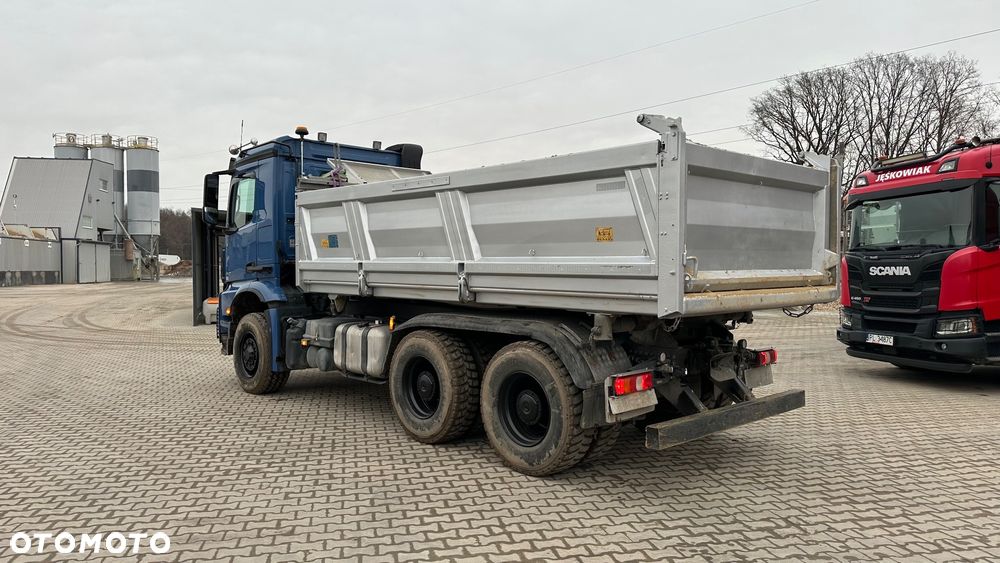 Mercedes-Benz Arocs - 3