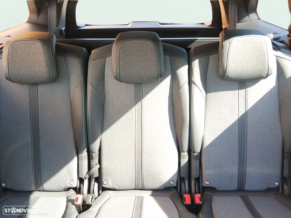 Peugeot 5008 1.2 PureTech Allure Pack EAT8 - 16