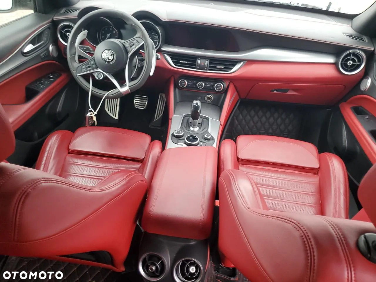 Alfa Romeo Stelvio 2.0 Turbo 16V AT8-Q4 Veloce Ti - 7