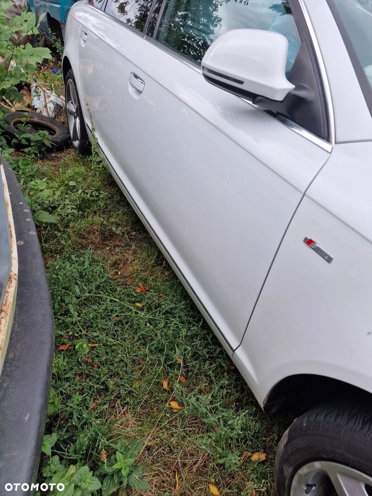 Drzwi  prawy  przód  audi  A6  C6 lift  w  kolorze  LY9C - 2