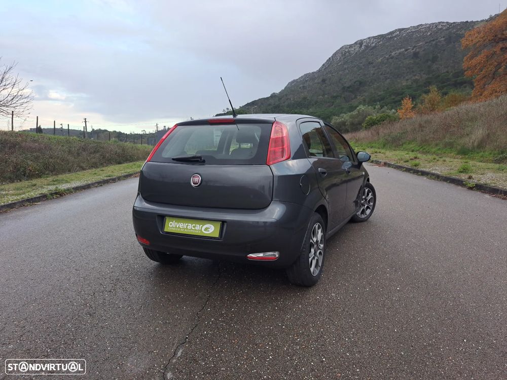 Fiat Punto 1.3 M-Jet Lounge S&S - 4