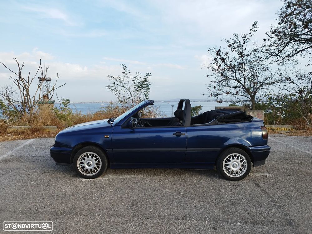VW Golf Cabriolet - 2