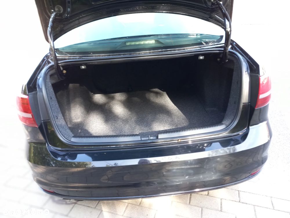 Volkswagen Jetta 1.4 TSI BMT Highline DSG - 9