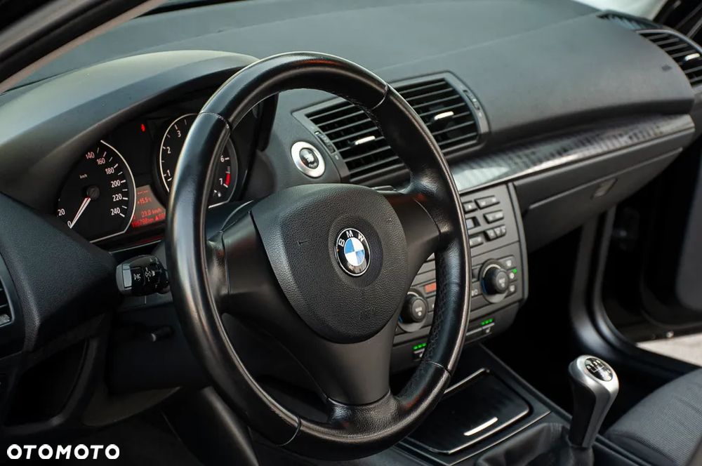 BMW Seria 1 - 37