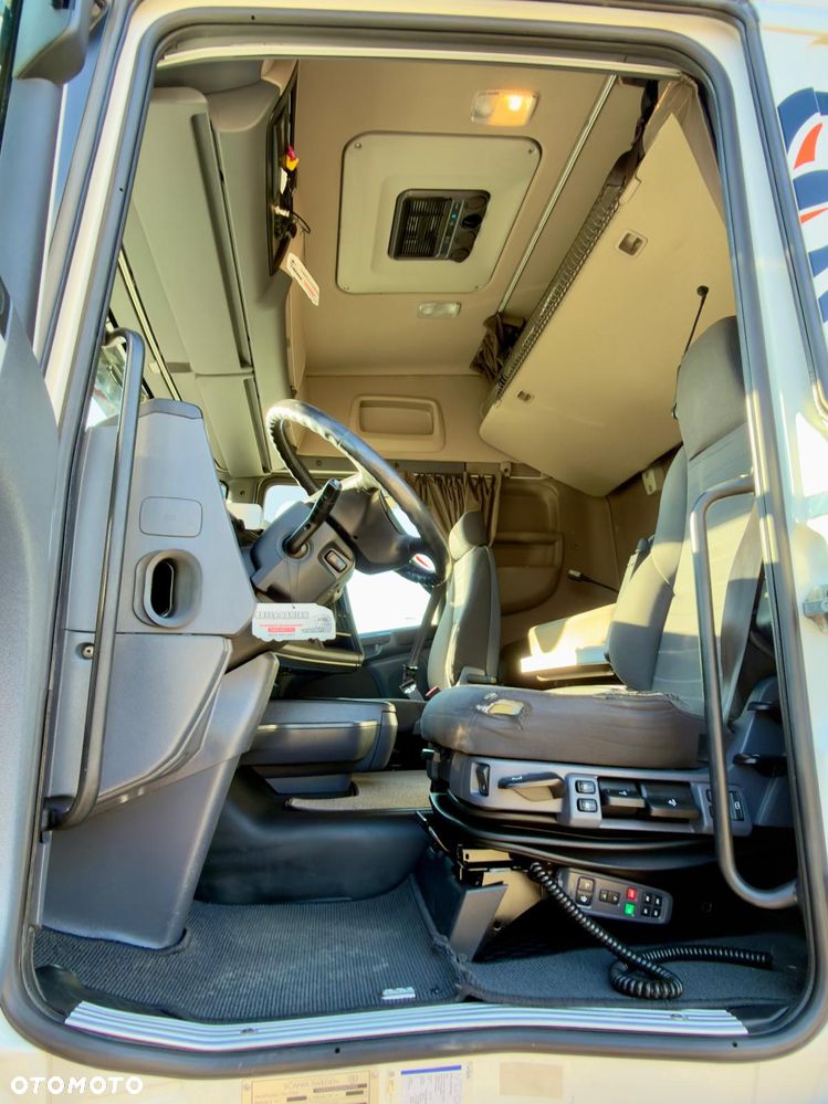 Scania SCANIA R450 / IZOTERMA / KONTENER / DO ŻYWCA / SILNIK 6 CYLINDROWY / 13 LITROWY  / KLIMA POSTOJOWA / WINDA / SPROWADZONY / SYPIALKA / AUTOMAT / 18 PALET / E6 / STAN BARDZO DOBRY - 16