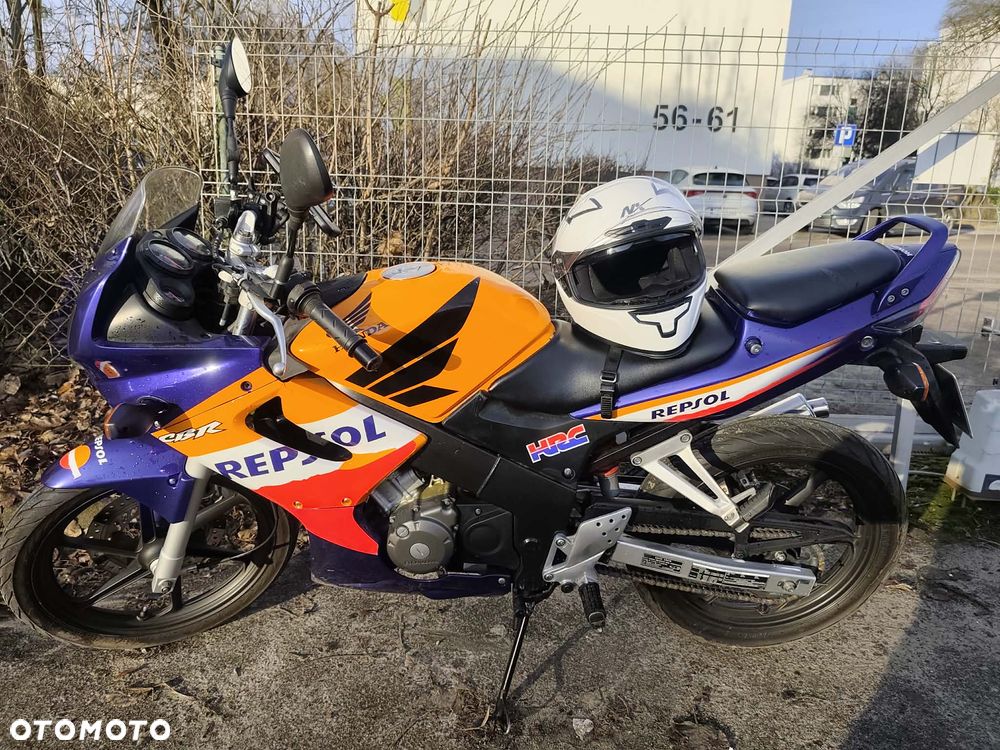 Honda CBR - 1
